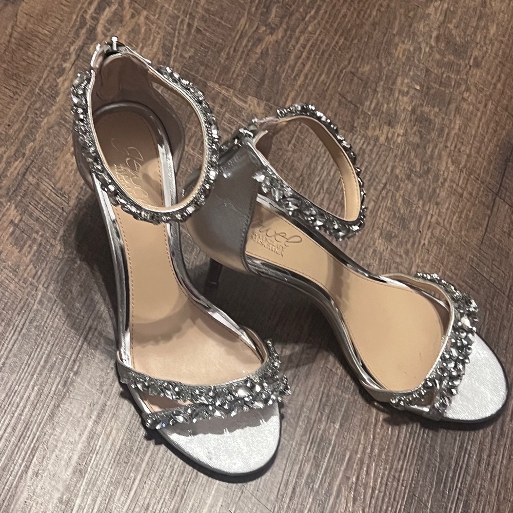 Badgley Mischka “Jewel” size 7 dress shoe